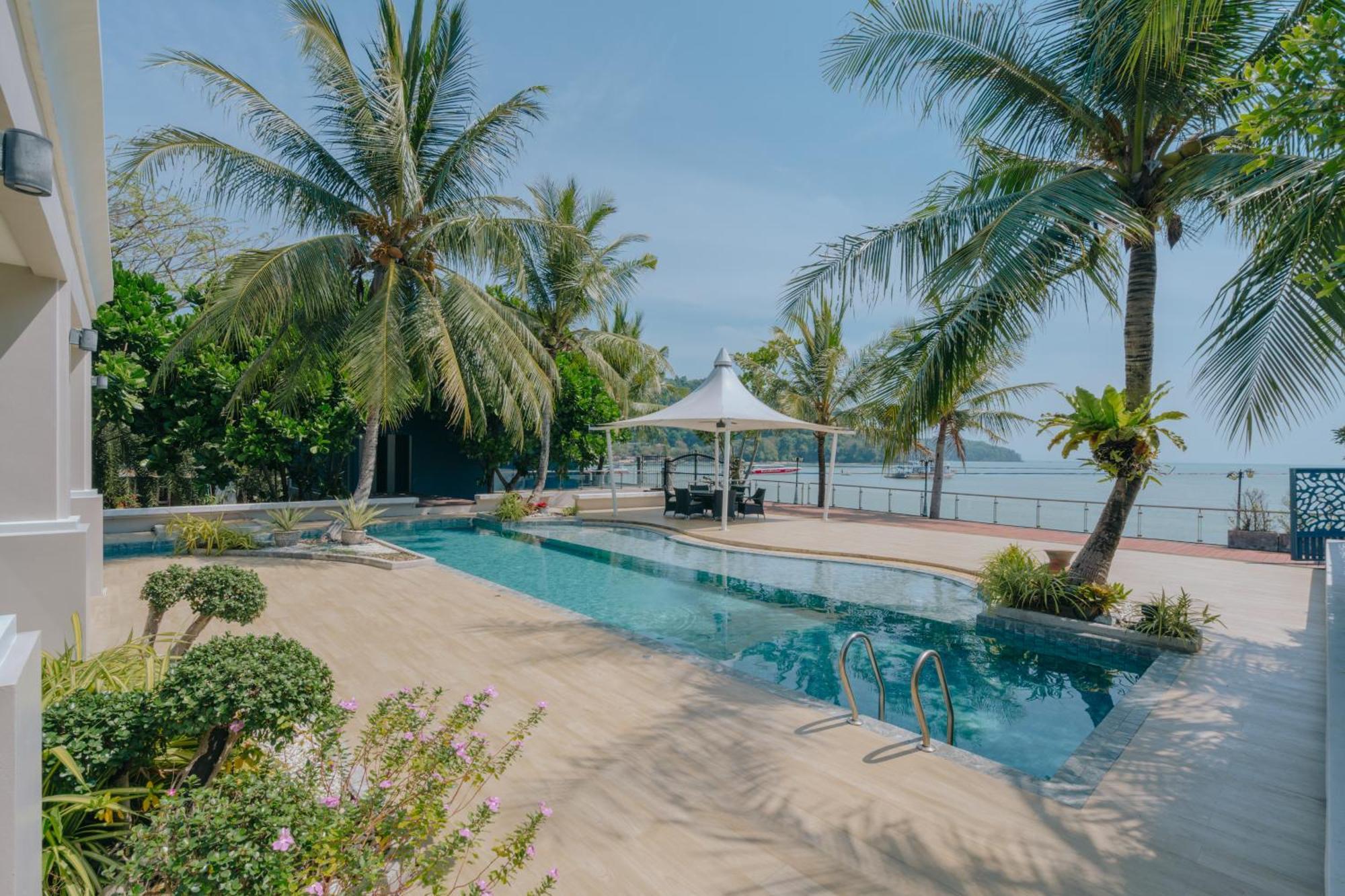 Tide Beachfront 5* Phuket